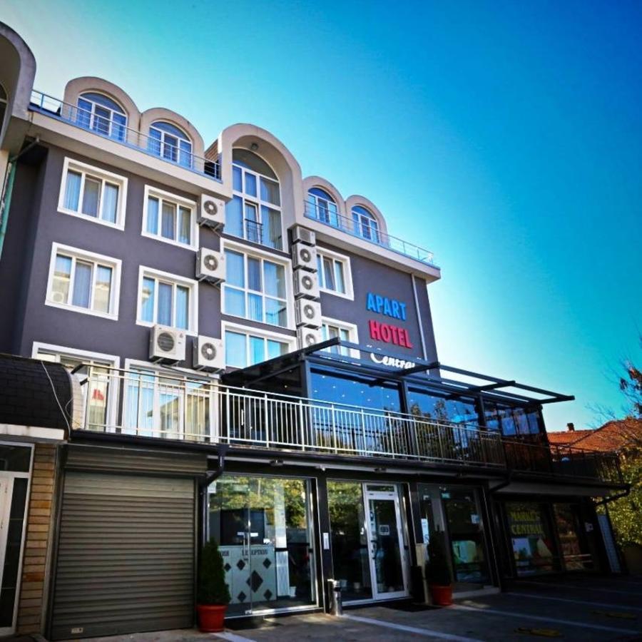 Apart Hotel Central モムチルグラト エクステリア 写真